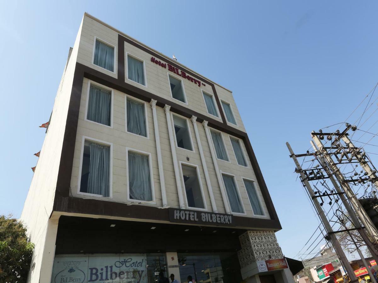 Bilberry Hotel Rewāri Exterior foto